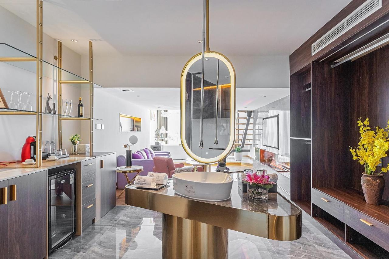 Kunming Hotel High Sky View Apartment Екстер'єр фото