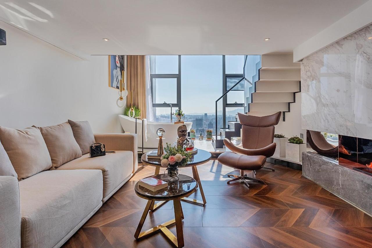 Kunming Hotel High Sky View Apartment Екстер'єр фото