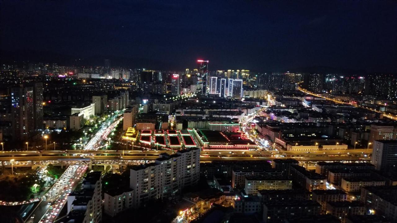 Kunming Hotel High Sky View Hotel Екстер'єр фото